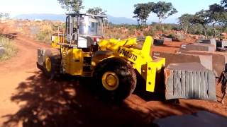 Block handler loader / forklift wheel loader