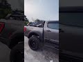 kita OTW Bandung guys sepeda motor dan ada mobil Ford ranger ini yang di toko-toko netizen ini