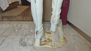 23.Oh, I Stepped In Sticky Glue On My Boots