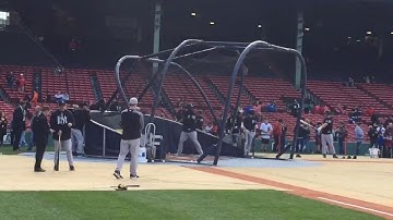Yankees prospect Aaron Judge takes batting practice at Fenway Park