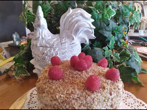 Video: Raspberry Nut Cake