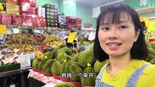 进了35件榴莲，天热了两天卖不完就开口了#榴莲 #印尼红肉菠萝蜜  #创业日常vlog