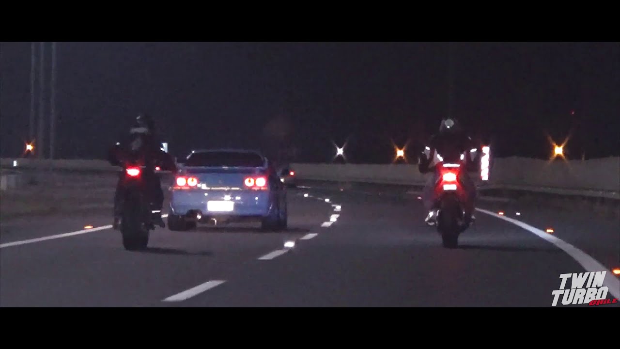 Skyline GT-R R32 vs GTS R33 / Toyota Supra (REMASTERIZED VIDEO) || Street Racing