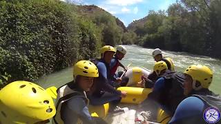 Novio al Agua en Despedida de Soltero Soltera en Granada Rafting Rio Genil Ofertas Precios Bonos