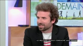 Un militant écolo Césarisé - C à Vous - 29/02/2016