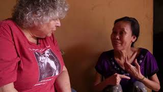 Miriam Margolyes visits Vietnam