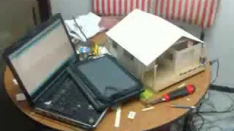 ARDUINO: Casa domotica controlada mediante Bluetooth.