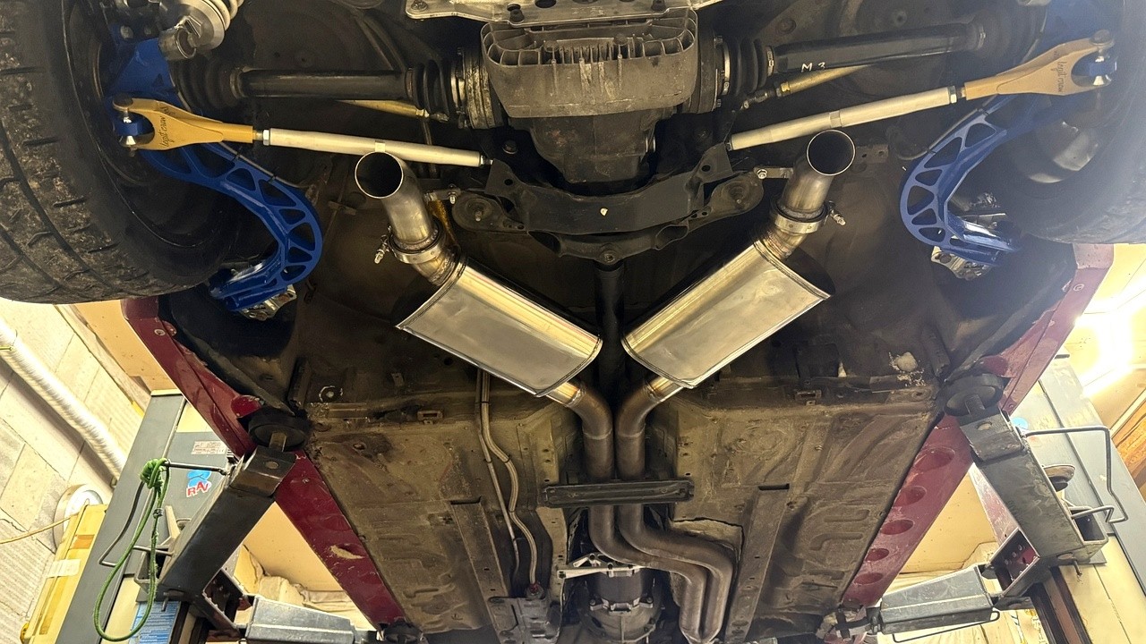 Příparvy na sezonu 2026 - nová spojka , výfuk , a další techniké nadostatky - M3 E46 Turbo