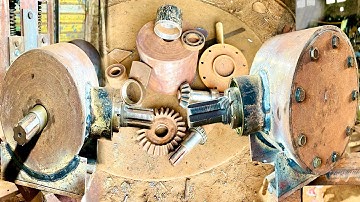 Amazing process of manufacturing forage harvester gearbox own my hand on lathe machine in factory .