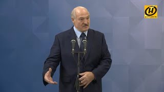 Лукашенко: Путин объявил неделю выходных, но труба-то работает – нефть и газ качаются!