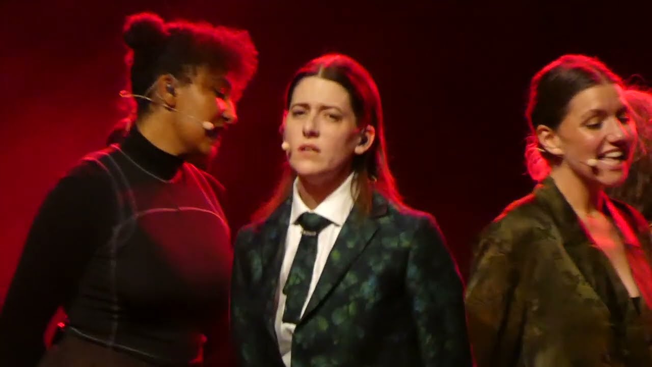 Kat Frankie's B O D I E S - Carmen, live @ Traumzeit-Festival 2025