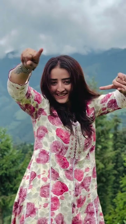 pahadii natti ❤️🎉 #himachali #natti #pahadi #pahadinatti #song #pahadiculture #love #virqlshorts