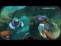 Playing Subnautica Agaaiinnnn (Why Do I Keep Coming Back?!) | Vivu75