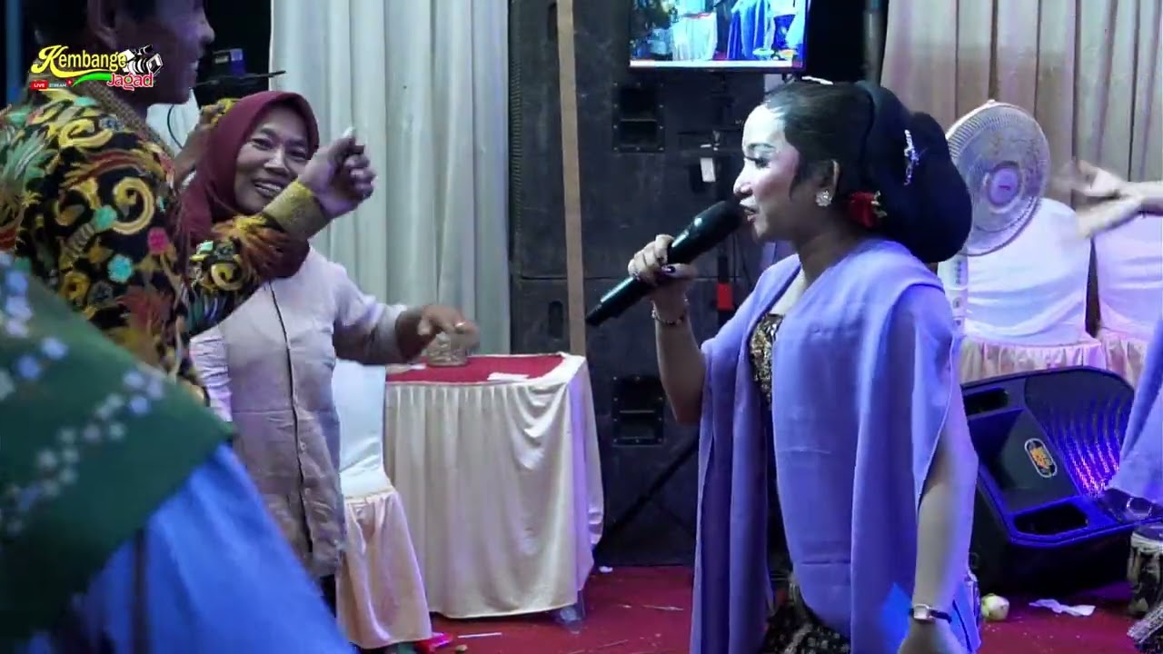 RANDA TUA LENGGER BANYUMASAN - HESTI WATI LIA LIVE PANINGKABAN BANYUMAS