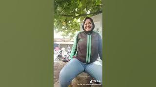 Tante goyang ngakak hot