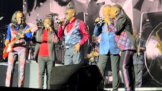 Earth, Wind & Fire “I’ll Write A Song For You/After The Love Has Gone..Way Of The World”Chicago 8/23