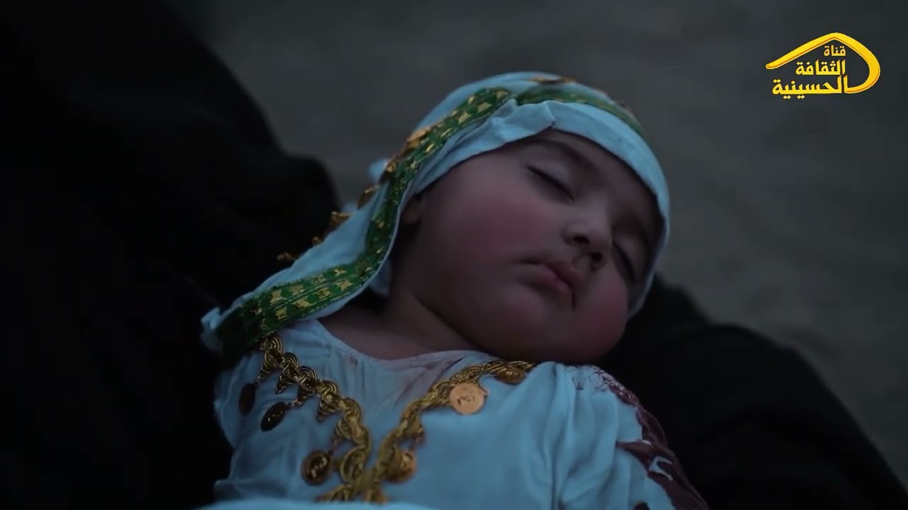 لحظه حرق الخيام وانهيار المتفرجين في موكب شهيد الجمعة الحسيني #ذي_قار_سوق داخل النار