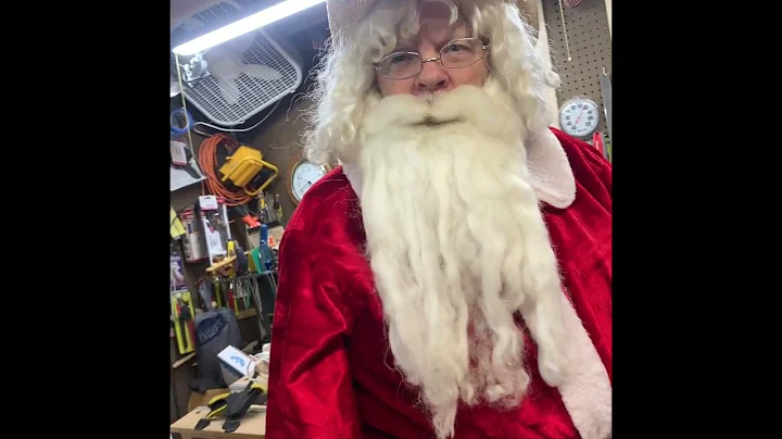 A visit and chat with Santa at his Workshop in Colorado #santa #workshop #christmas