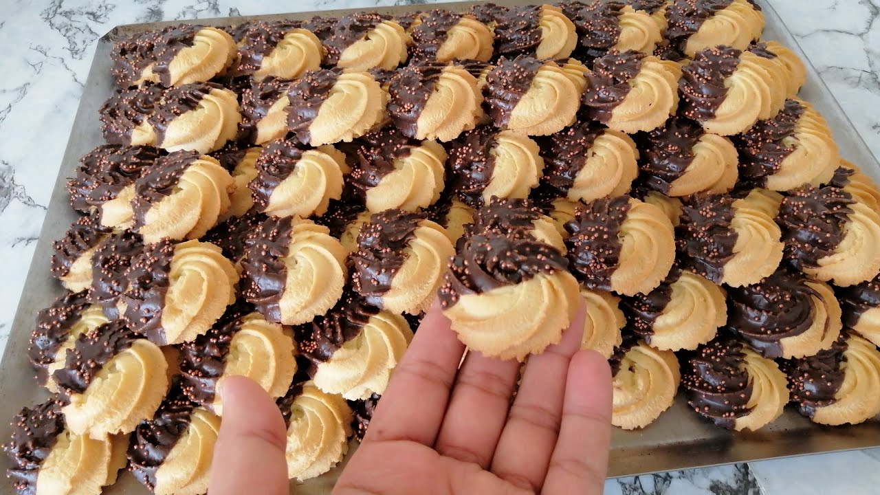 الحلوة لي حمراتلي وجهي مع كلياني ودائما يطلبوها👌بتي فور المخابز الكبرى💪أكثر من3كلغ ب250غ فقط💰💰💪