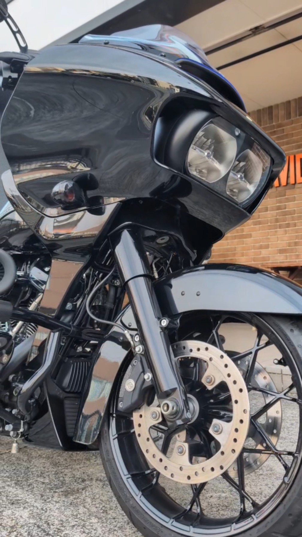 OHLINS】別体式サスペンション取り付けロードグライドスペシャル