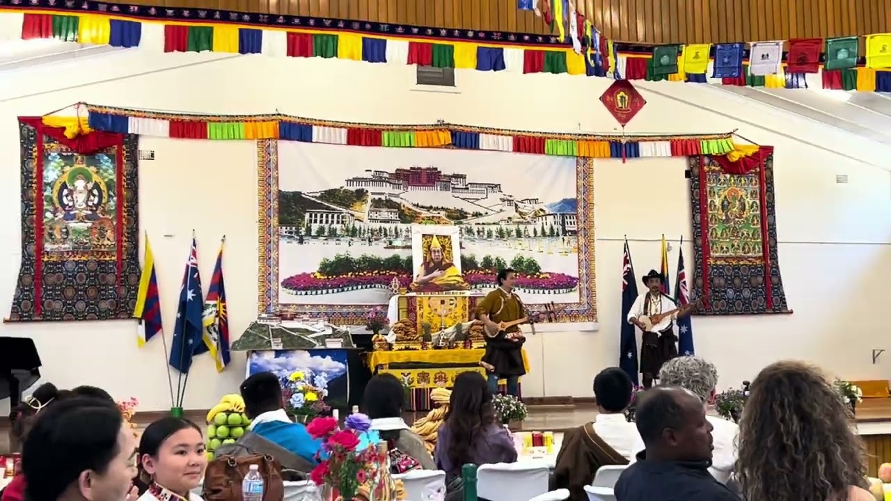 ཨོ་གླིང་བཀྲ་ཤིས་གཉེན་སྟོད་ལ་ཕེབས་པར་དགའ་བསུ་ཞུ