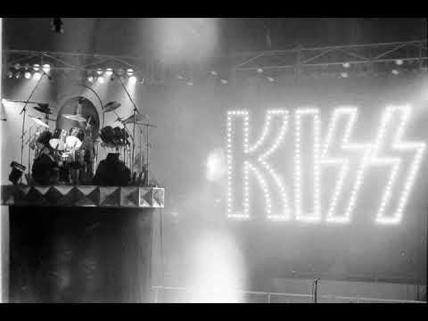 I Was Made For Lovin' You -KISS 1 Hour Version 