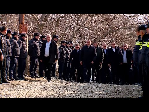 საგარეჯოში დაღუპული პოლიციელი - ოთარ ღვინაშვილი სამხედრო პატივით დაიკრძალა