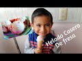 Helado casero de fresas con crema