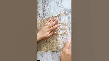 No sew easy dollar store table runner. #diyhomedecor #dinningroomdecor #dinningtable #tablerunner