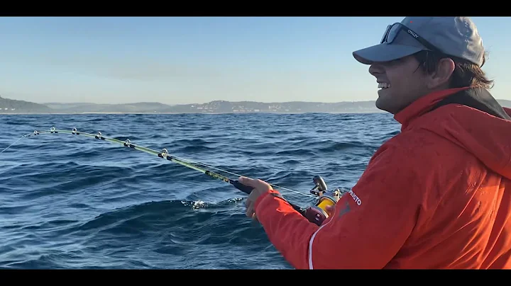 Catching YELLOWFIN TUNA on the North Coast!! You w...