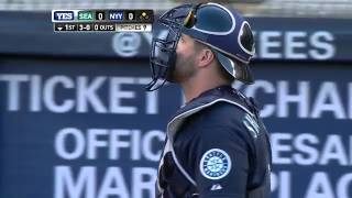 2013/05/14 Gardner steals on wacky throw