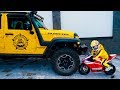 Джип-ВЕЗДЕХОД...Jeep all-terrain vehicle. Little motorcycle VS big JEEP.