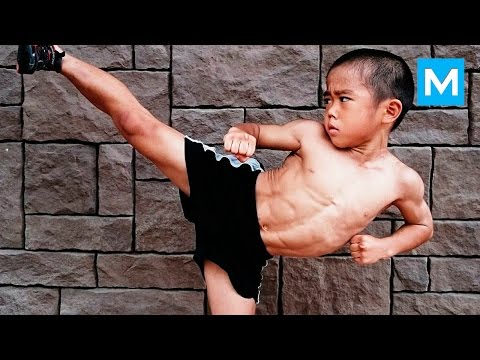 WAY of the Dragon - Ryusei Imai - Baby Bruce Lee | Muscle Madness
