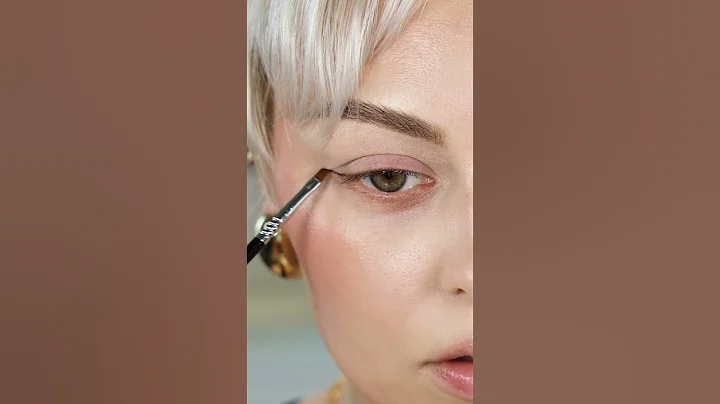 Everyone loves this quick eye makeup