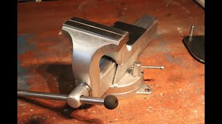 I restore mutilated vise and make stand for it