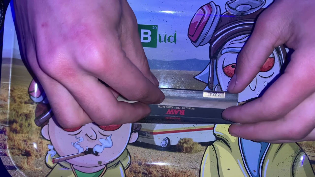 How to roll a perfect joint (for beginners)