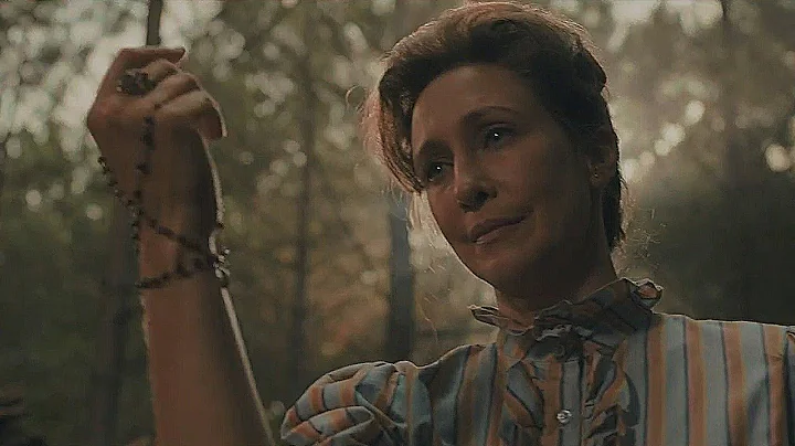 LORRAINE WARREN HORROR SCENE AT FOREST | CONJURING 3