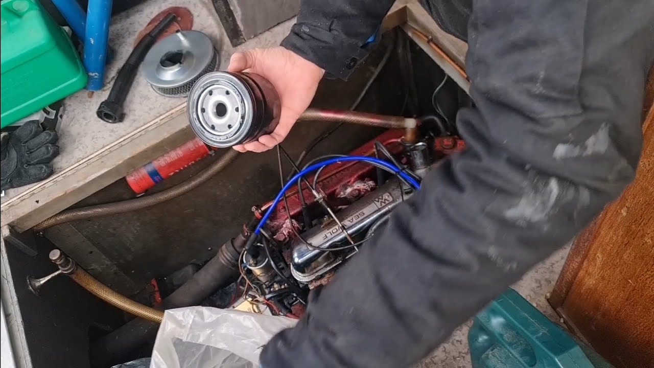 Birchwood 22 River Cruiser Boat Project 5 - Watermota Sea Wolf Oil Change and More Interior