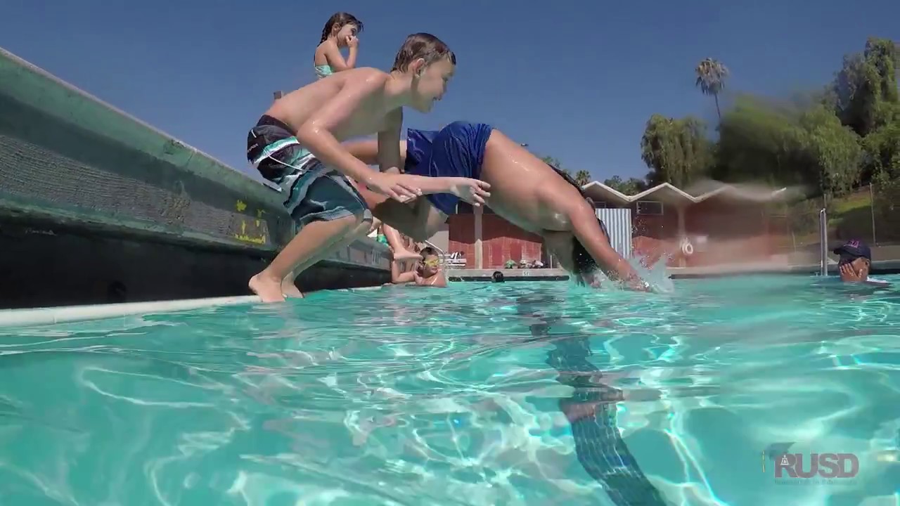 2,000 Kids Learn Swimming at Starting Blocks! YouTube