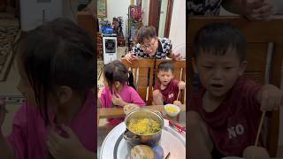 Bố tốt trừng trị mẹ ghẻ thiên vị không cho cậu con trai ăn bò Mỹ và cái kết #shortvideo