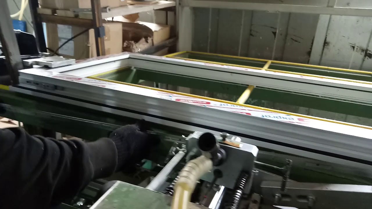 Монтаж фурнитуры на пластиковых окнах. - YouTube