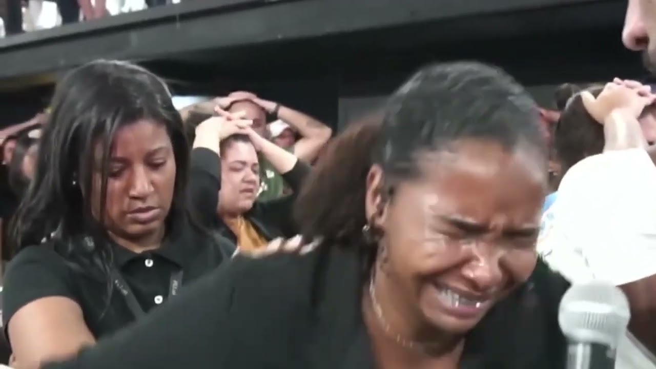 DEUS QUER ME USAR NO MEIO DELES - Pr Leonardo Sale