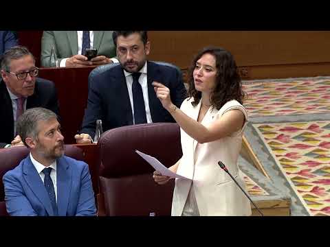 Ayuso sitúa al PSOE en "la cloaca” y reivindica el papel de los agentes que “dan la cara”