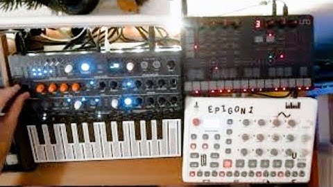 Arturia MicroFreak, Model:Samples, Uno | TECHNO Bunker Live Jam #19