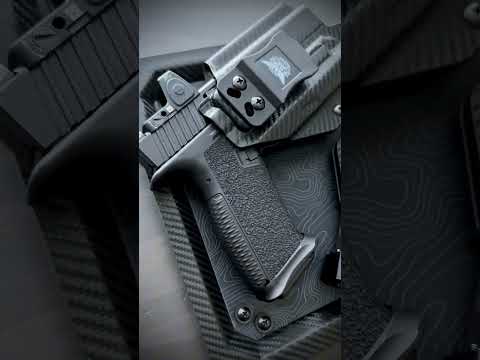Carbon fiber everything 🔥
Do you like the carbon fiber look?
#wethepeople #kydexholsters