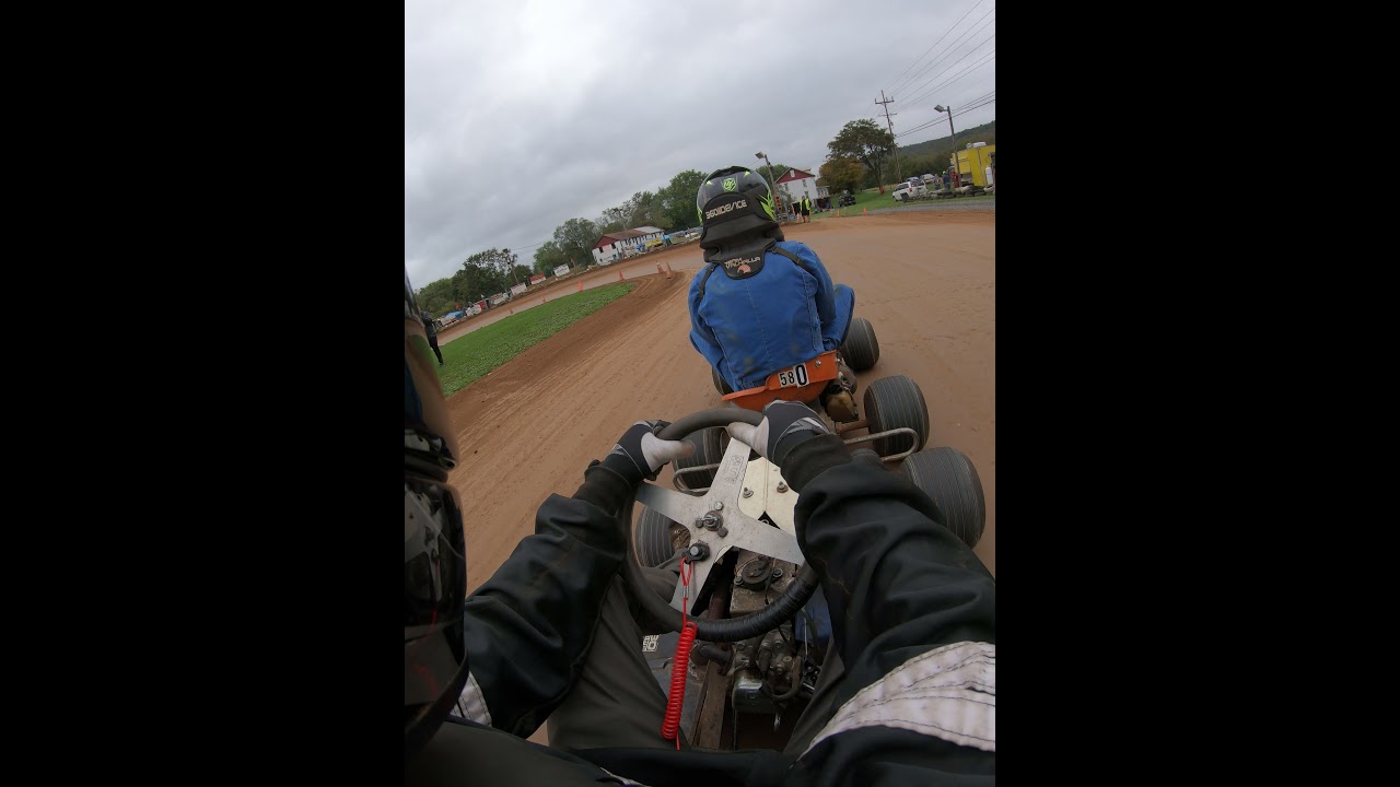 Middle Road speedway Mini pro tractor feature 10/10/21 YouTube