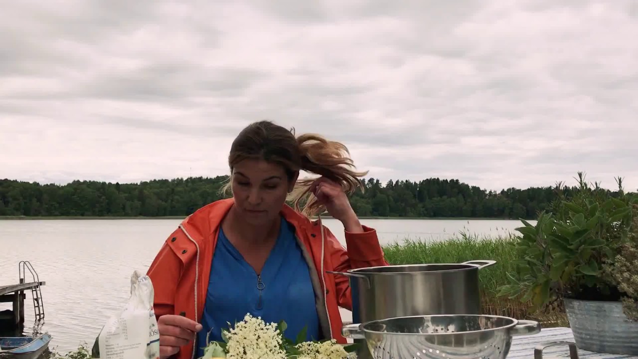 Fläderblomssaft recept utan citronsyra och skillnaden mellan äkta och falsk fläder