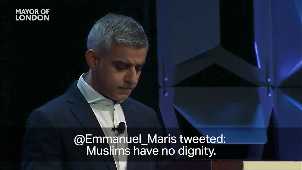 Mayor of London reads abusive tweets at SXSW