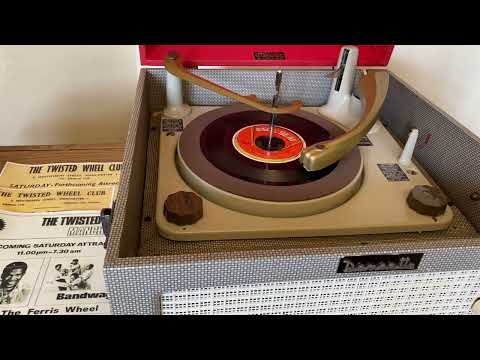 The Fanatics - You're Moving Too Fast - US BackBeat Records Promo Published 1965