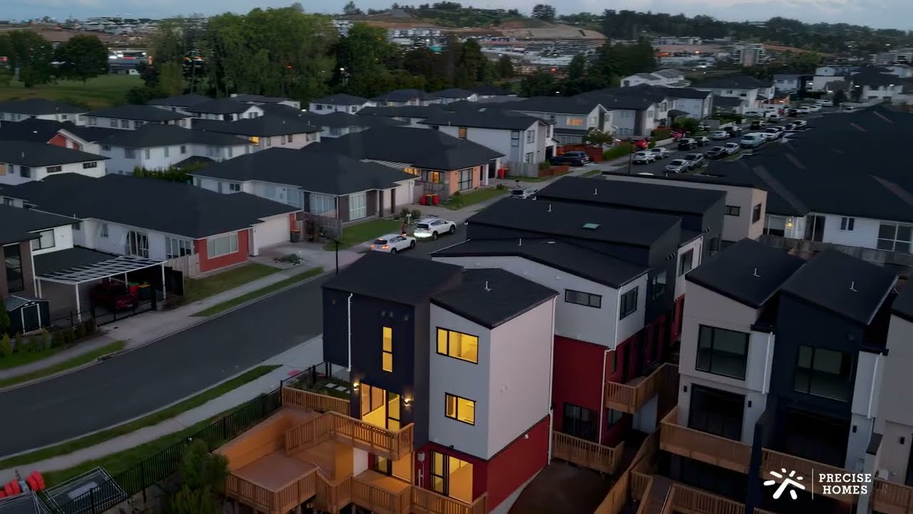 John's Creek Crescent